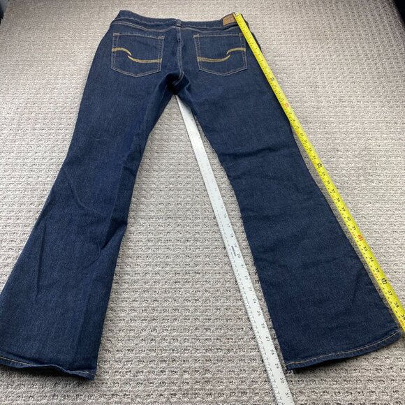 Signature by Levi's Strauss Women's Modern Boot Cut Jeans Size 16M W33/32 Denim - Picture 6 of 13